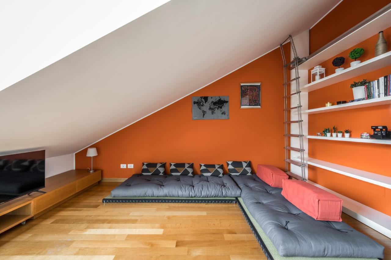 The Orange Attic - Navigli Area Lejlighed Milano Eksteriør billede